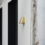 Retro Aluminium Vägglampa – LED Vägglampa i Silver eller Guld för Konstutställningar och Dekorativa Utrymmen Carvallo