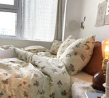 PetalWhisper Set - Vintage Floral Sängkläder Set Carvallo