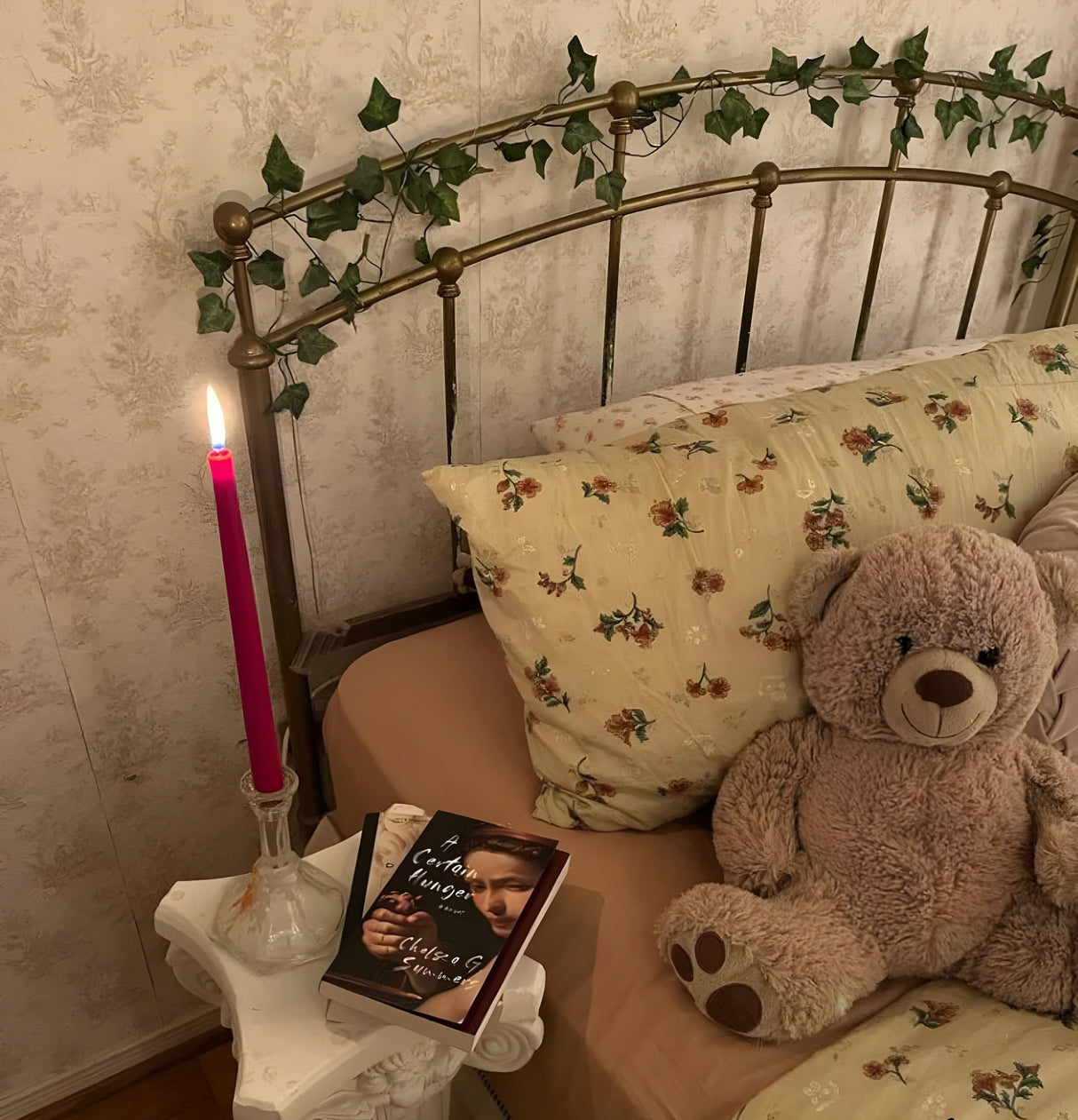 PetalWhisper Set - Vintage Floral Sängkläder Set Carvallo