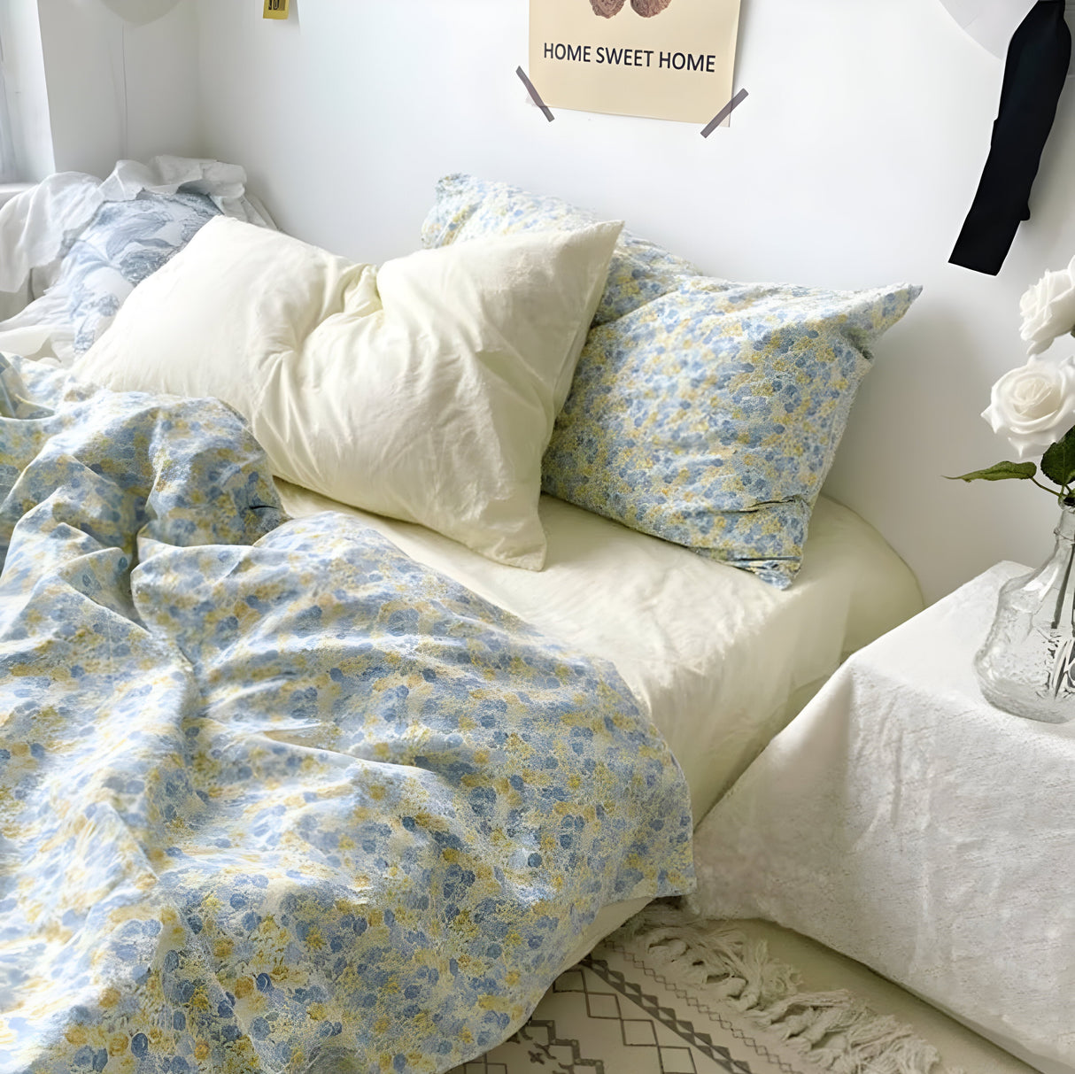 PetalWhisper Set - Vintage Floral Sängkläder Set Carvallo