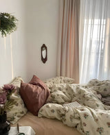 PetalWhisper Set - Vintage Floral Sängkläder Set Carvallo