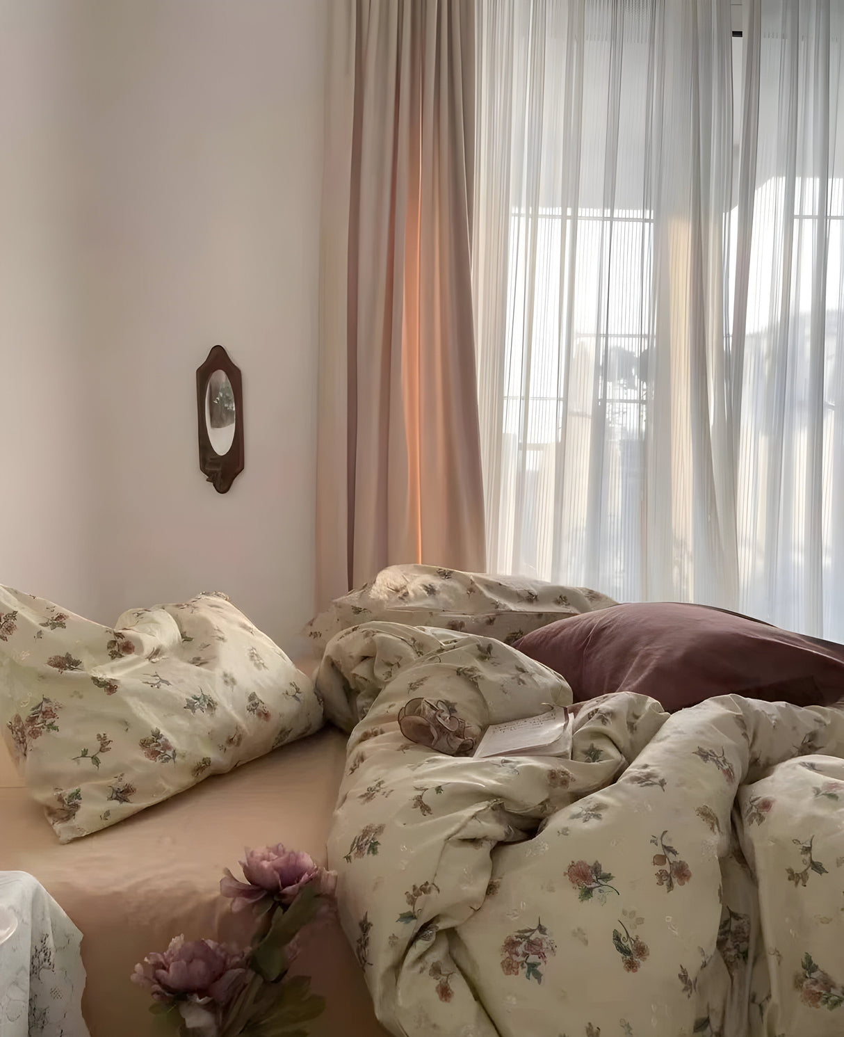 PetalWhisper Set - Vintage Floral Sängkläder Set Carvallo