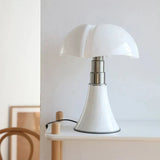 Bordslampa med LED-ljus och retrodesign Carvallo