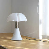 Bordslampa med LED-ljus och retrodesign Carvallo