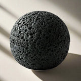 Kursig svart vulkanisk stenskål - Elegant porslinsmittenstuk Carvallo