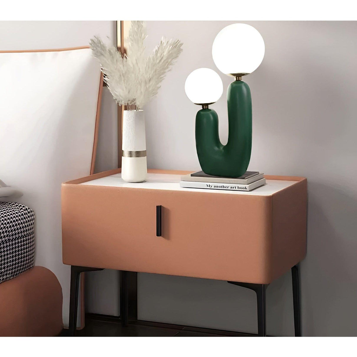 TwinGlow - Kreativ nordisk bordslampa med dubbla frostat glasbollar Carvallo