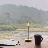 Bordslampa Med Brassy Finish LED Uppladdningsbar Lampa Carvallo